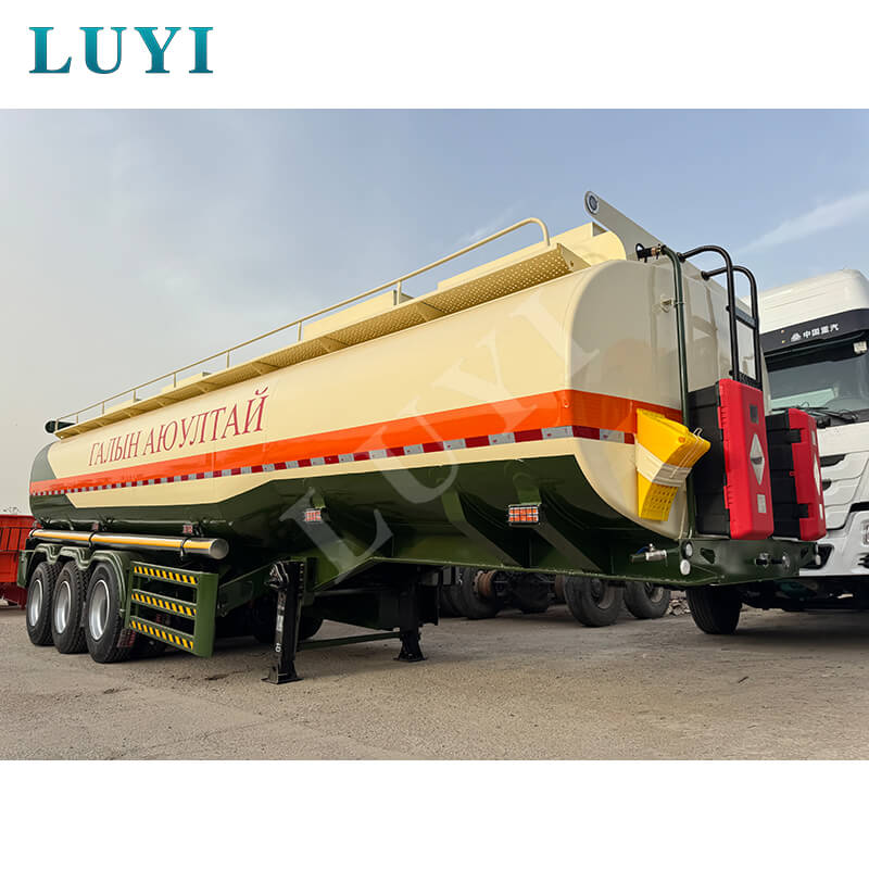 Räätälöidyt 3-akseliset öljysäiliöpuoliperävaunut kuljetettiin Mauritaniaan energiakuljetuksen turvalinjan vahvistamiseksi