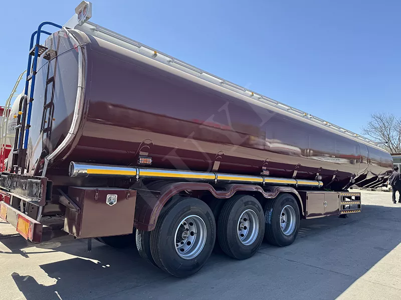 3-axle Liquefied Oil Tanker