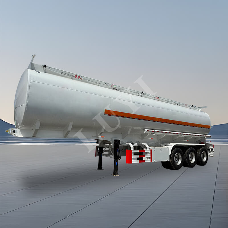 Triaksiaalinen hiiliteräksinen 55 000 litran öljysäiliöpuoliperävaunu