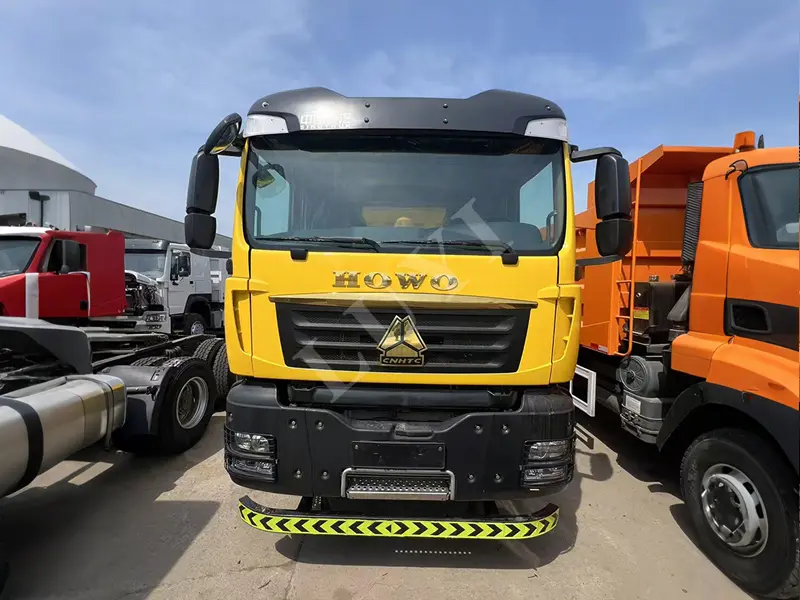 Keltainen Howo -kippiauto